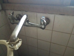 年代物の蛇口です